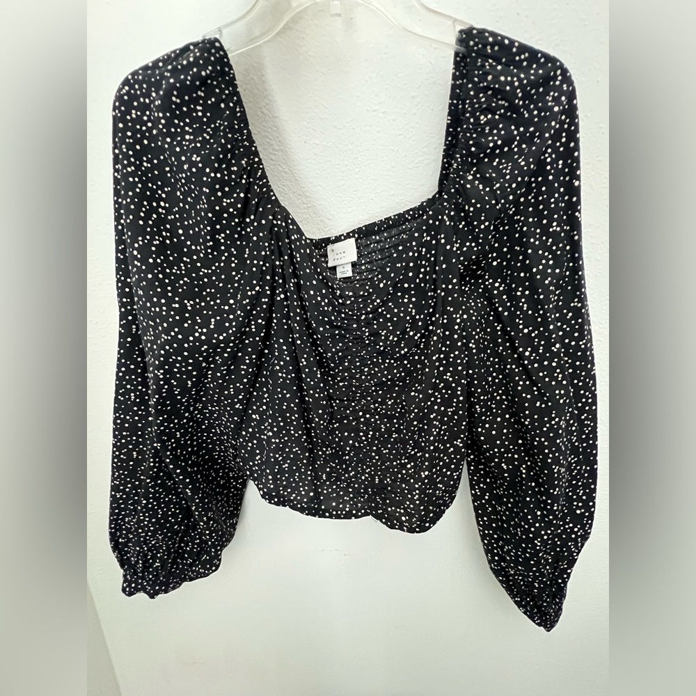 Black and White Puff Sleeve Ruched Blouse